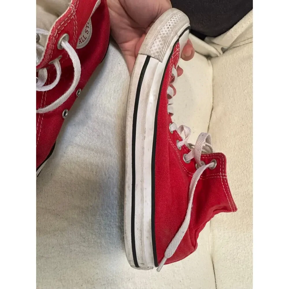 Converse Chuck Taylor, high tops Red size men’s seven or women’s nine